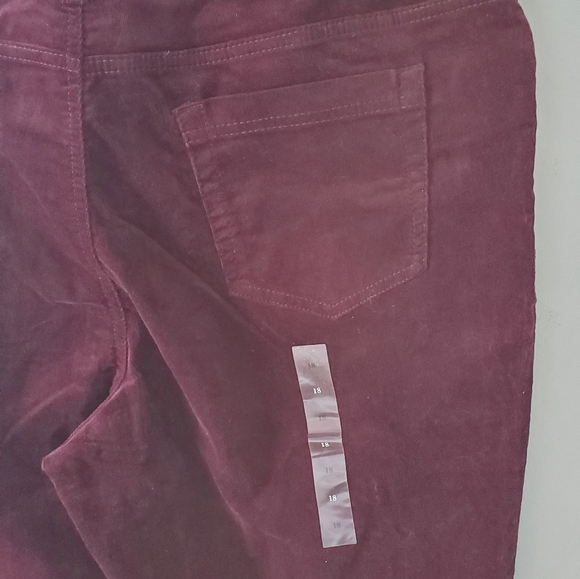 Croft & Barrow Purple Stretch Fine Corduroy Pants - Picture 5 of 5